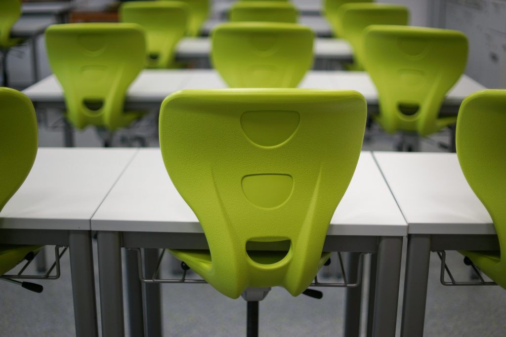 classroom-470680_1920